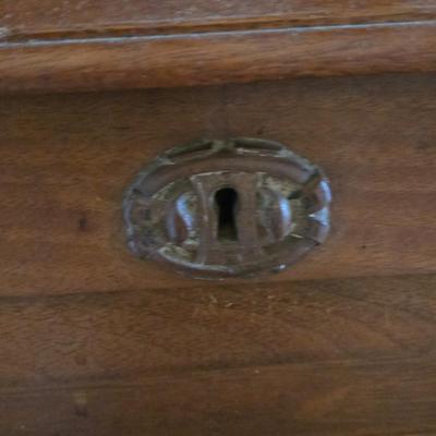 LOT 4X: Secretary Desk With Storage Inside