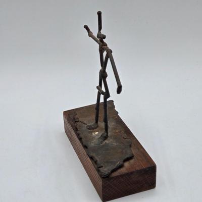 LOT 5X: Vintage Asian Carved Stone Grapes With Leaves, Metal Sculptures, and Signed Hand-Made Clay Vase