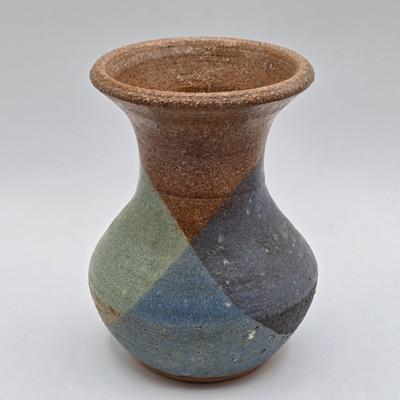 LOT 5X: Vintage Asian Carved Stone Grapes With Leaves, Metal Sculptures, and Signed Hand-Made Clay Vase