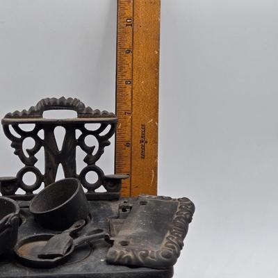 LOT 6X: Vintage Black Cast Iron Crescent Stove Salesman Sample and Antique Shoe Last for Cobbler Stand Cast Iron Child Size 5