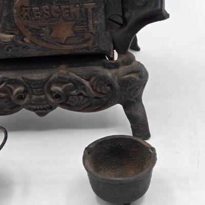 LOT 6X: Vintage Black Cast Iron Crescent Stove Salesman Sample and Antique Shoe Last for Cobbler Stand Cast Iron Child Size 5