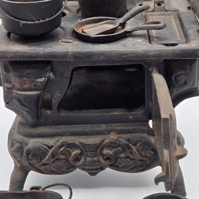 LOT 6X: Vintage Black Cast Iron Crescent Stove Salesman Sample and Antique Shoe Last for Cobbler Stand Cast Iron Child Size 5