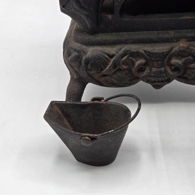 LOT 6X: Vintage Black Cast Iron Crescent Stove Salesman Sample and Antique Shoe Last for Cobbler Stand Cast Iron Child Size 5
