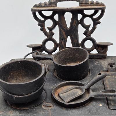 LOT 6X: Vintage Black Cast Iron Crescent Stove Salesman Sample and Antique Shoe Last for Cobbler Stand Cast Iron Child Size 5
