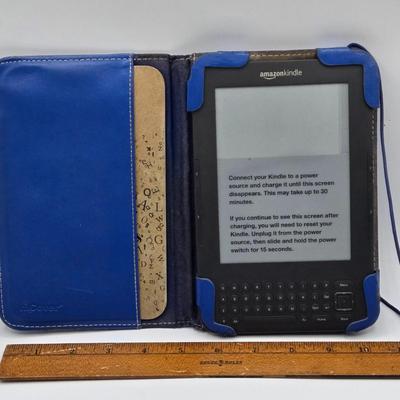LOT 8X: Various Kindles and Tablets