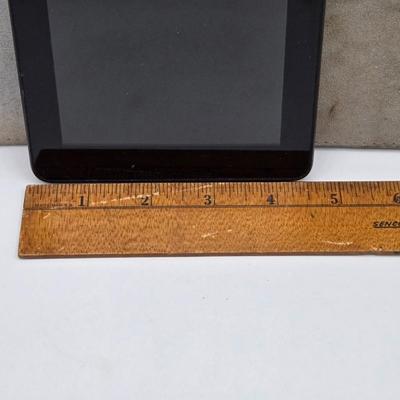 LOT 8X: Various Kindles and Tablets