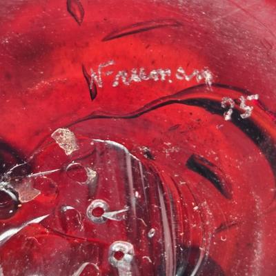 LOT 9X: Signed Nancy Freeman Art Glass Vase