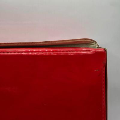 LOT 10X: 1962 Barbie Case, 1958 Blonde Ponytail Barbie ( MCMLVIII ) , 1958 Brunette Bubble Hairstyle Barbie ( MCMLVIII) , Clothing,...