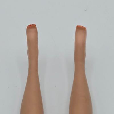 LOT 10X: 1962 Barbie Case, 1958 Blonde Ponytail Barbie ( MCMLVIII ) , 1958 Brunette Bubble Hairstyle Barbie ( MCMLVIII) , Clothing,...