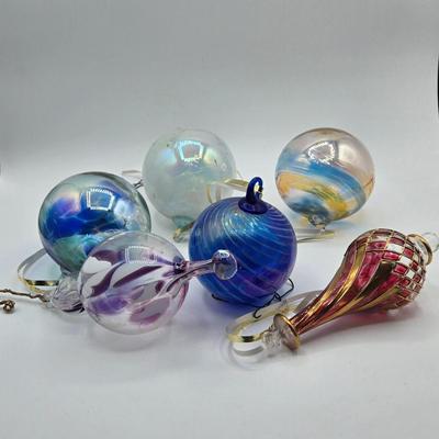 LOT 13X: Beautiful Glass Christmas Balls