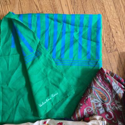 LOT 16Y: Multiple Women's Scarves; Various Designs