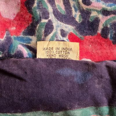 LOT 17Y: Vera Bradley Bag and Multiple Women's Scarves