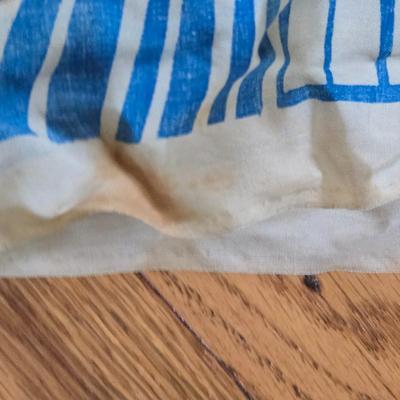 LOT 17Y: Vera Bradley Bag and Multiple Women's Scarves