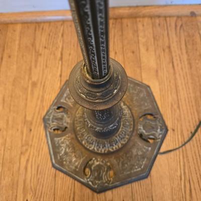 LOT 19L: Vintage Metal Floor Lamp, Was Tested and Works as Intended : Ornate Molded Metal Details