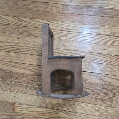 LOT 25L: Wooden Doll Furniture; Appears to be Handmade; Age Unknown