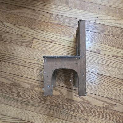 LOT 25L: Wooden Doll Furniture; Appears to be Handmade; Age Unknown