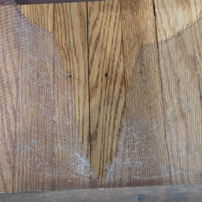 LOT 25L: Wooden Doll Furniture; Appears to be Handmade; Age Unknown