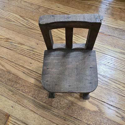 LOT 25L: Wooden Doll Furniture; Appears to be Handmade; Age Unknown