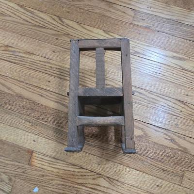 LOT 25L: Wooden Doll Furniture; Appears to be Handmade; Age Unknown