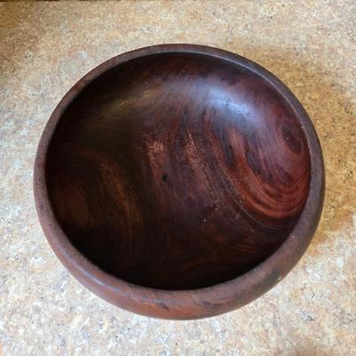 LOT 27K: Wooden Serving Platters and Bowls