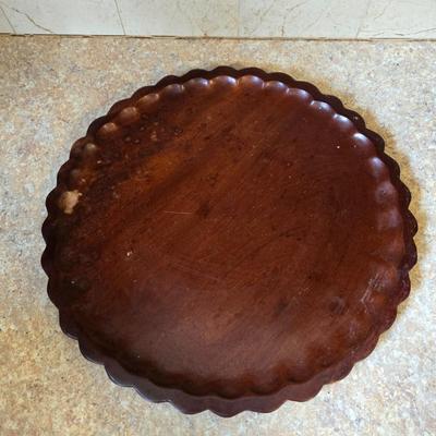 LOT 27K: Wooden Serving Platters and Bowls