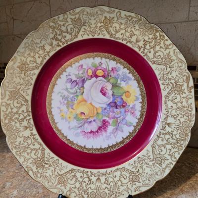 LOT 33K: Czechoslovakia Gilded Floral Rose Dinner Plates