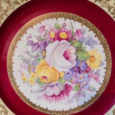 LOT 33K: Czechoslovakia Gilded Floral Rose Dinner Plates