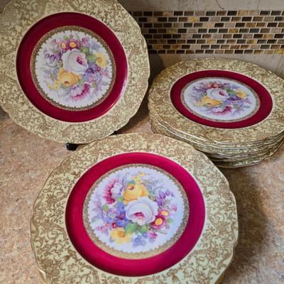 LOT 33K: Czechoslovakia Gilded Floral Rose Dinner Plates