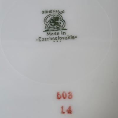 LOT 33K: Czechoslovakia Gilded Floral Rose Dinner Plates