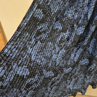 LOT 37X: 1980s Vintage Dresses and Skirt Sets by Diane Freis.