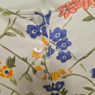 LOT 40X: Fashionable Blouses, Halter Dress, Jackets, and Pants