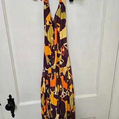 LOT 40X: Fashionable Blouses, Halter Dress, Jackets, and Pants