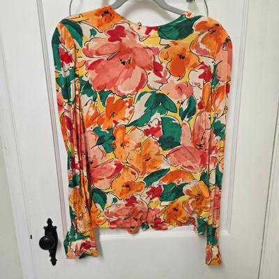 LOT 40X: Fashionable Blouses, Halter Dress, Jackets, and Pants