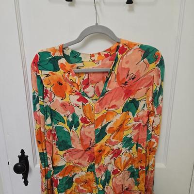 LOT 40X: Fashionable Blouses, Halter Dress, Jackets, and Pants