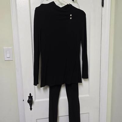 LOT 70X: Women's Fashion Jackets and Pant Suit