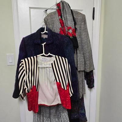LOT 73X: Fashionable Skirt Sets and Jackets