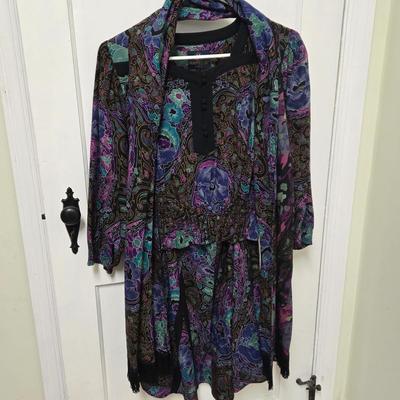 LOT 73X: Fashionable Skirt Sets and Jackets