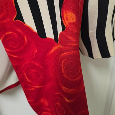 LOT 73X: Fashionable Skirt Sets and Jackets