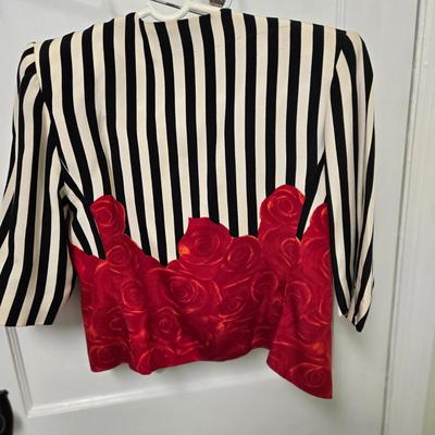 LOT 73X: Fashionable Skirt Sets and Jackets