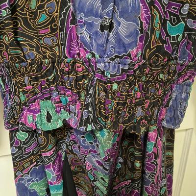 LOT 73X: Fashionable Skirt Sets and Jackets