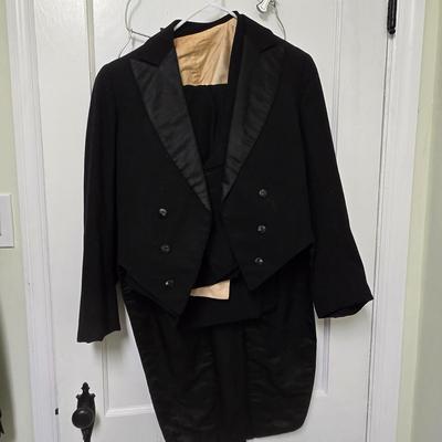 LOT 75Y: Mens Suits, Jackets, Pants, and Tuxedo; Unknown Sizes For Suits, But Appear To Be Same as Jackets
