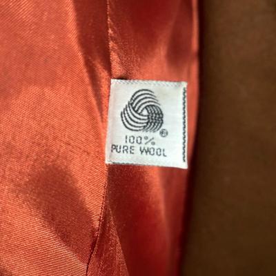 LOT 77Y: Vintage Women’s Coates - Harve Bernard, Lorovi & Abe Schrader