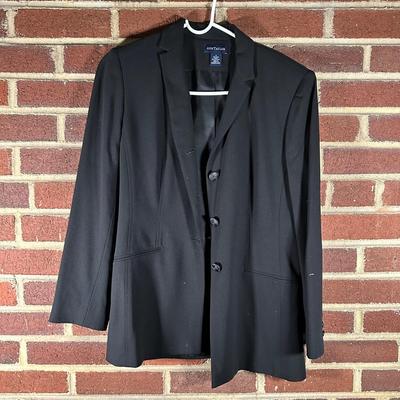 LOT 78Y: Vintage Women’s Tops - Ralph Lauren, Donna Karen, Pendleton & More