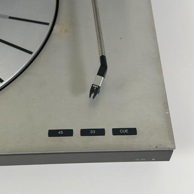 LOT 81L: Bang&Olufsen Beogram RX2