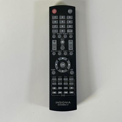 LOT 84L: Insignia 24” TV & DVD Player Combo