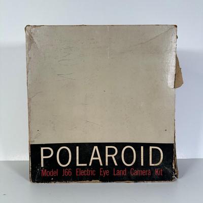 LOT 93L: Polaroid Model J66 Electric Eye Land Camera Kit w/ Case & Box