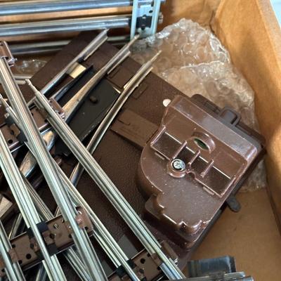 LOT 94L: Lionel Train Collection - Dual Power 027, Track Pack & More