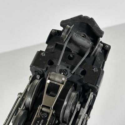 LOT 94L: Lionel Train Collection - Dual Power 027, Track Pack & More