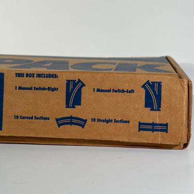 LOT 94L: Lionel Train Collection - Dual Power 027, Track Pack & More