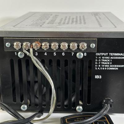 LOT 94L: Lionel Train Collection - Dual Power 027, Track Pack & More